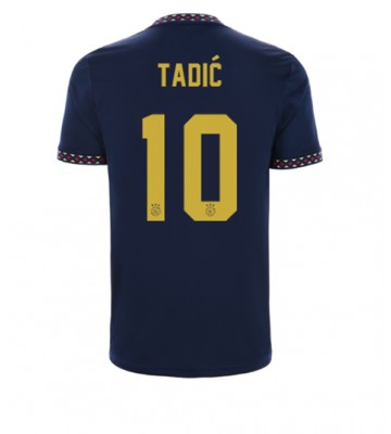 Ajax Dusan Tadic #10 Bortedrakt 2022-23 Kortermet